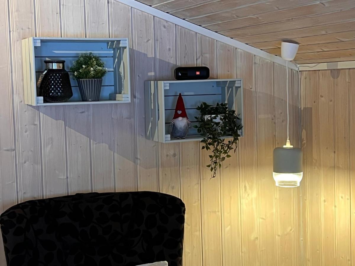 Vennebo - Koselig Liten Hytte Med Alle Fasiliteter Al Exteriér fotografie